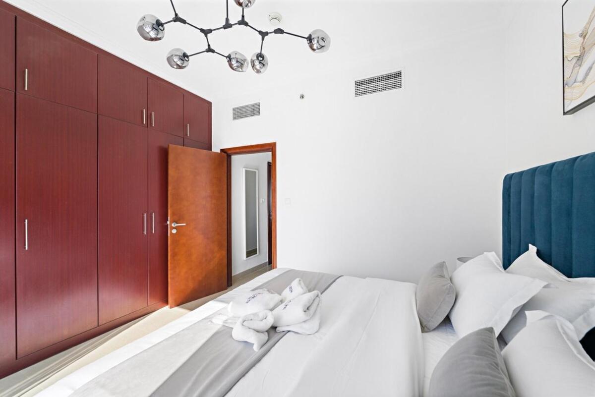 Apartment Time Place Near Metro And Mall Dubai