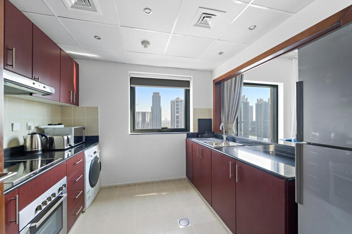 Time Place Near Metro And Mall Apartment Dubai